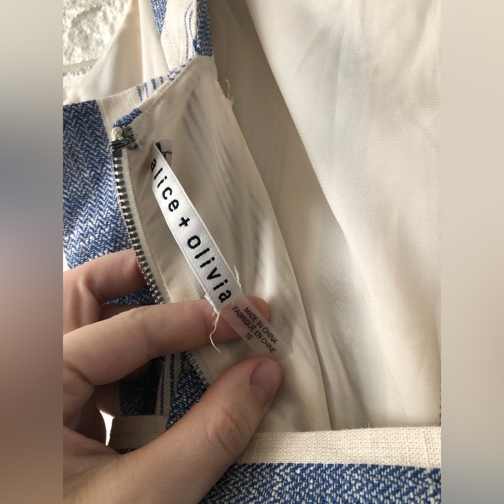 Alice + Olivia Marty Belted Striped Linen-Blend Jumpsuit - Picture 14 of 16
